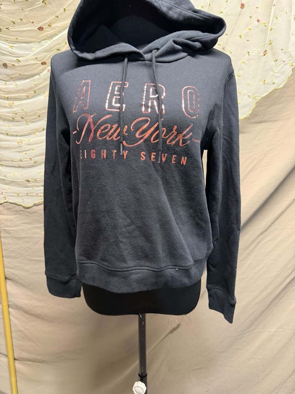 Aeropostale New York Eighty Seven Graphic Pullover Hoodie